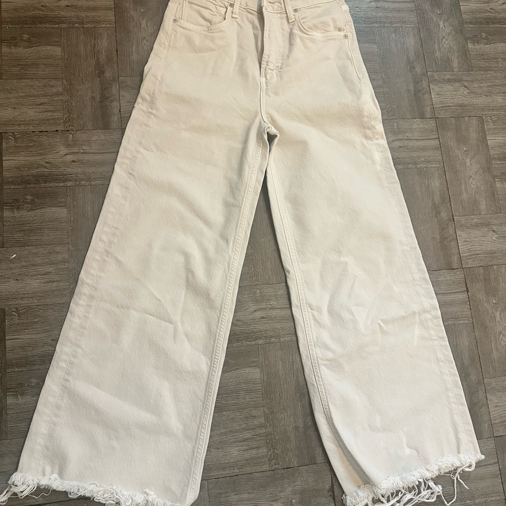 Citizens Of Humanity Wide-Leg Jeans in Soft Cream - Picture 2 of 6